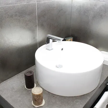 Indipendenza House Gæstehus